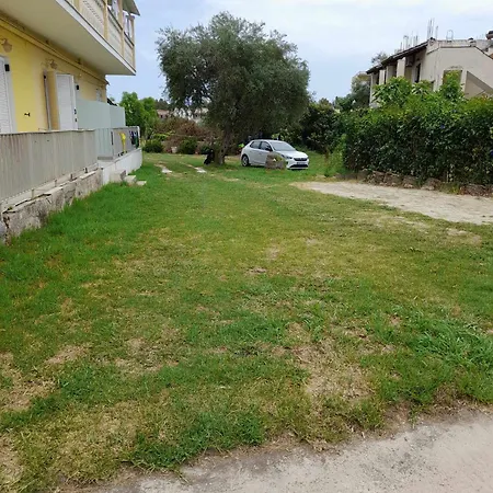 Nikki's & Apartament *