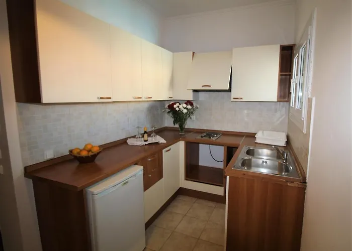 Nikki's & Apartament